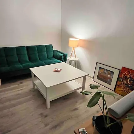 Right Next To The Center And Aupark Appartement *