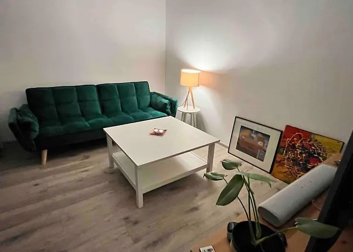 Right Next To The Center And Aupark Lägenhet *